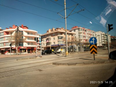 Konya'da tramvay durağı 2 photo