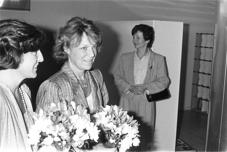 Koninklijke familie aanwezig bij opnamen AVRO-tv Van Ganser Harte v.l.n.r. P, Bestanddeelnr 932-9446