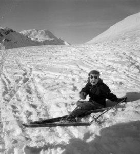 Koninklijke familie in Sankt Anton. Prinses Margriet op de ski's, Bestanddeelnr 904-3660