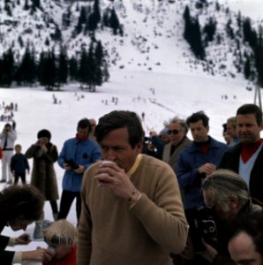 Koninklijke familie met wintersportvakantie in Lech. Prins Claus, Bestanddeelnr 254-9180