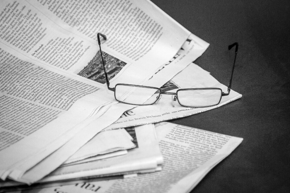 News inform reports
