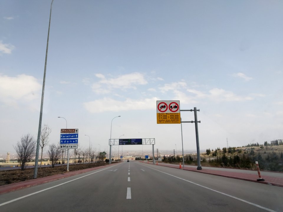 Konya'da levha 20210310 150610 02