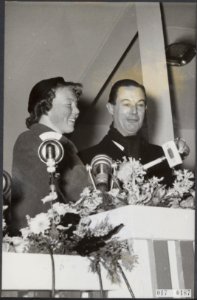 Koninklijk huis, prinsessen, tewaterlatingen, Beatrix, prinses, Bestanddeelnr 017-0187