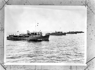 Koninklijke Marine in het Verre Oosten. Een flottielje mijnenvegers in actie bij, Bestanddeelnr 934-9941