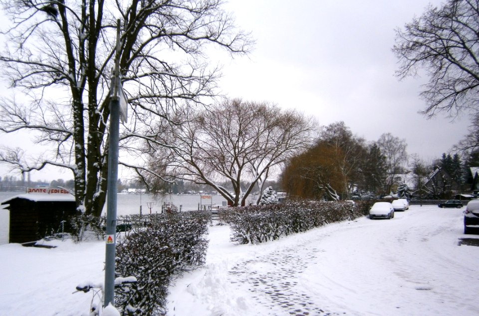 Konradshöhe Barschelplatz West 52.568488 13.232102