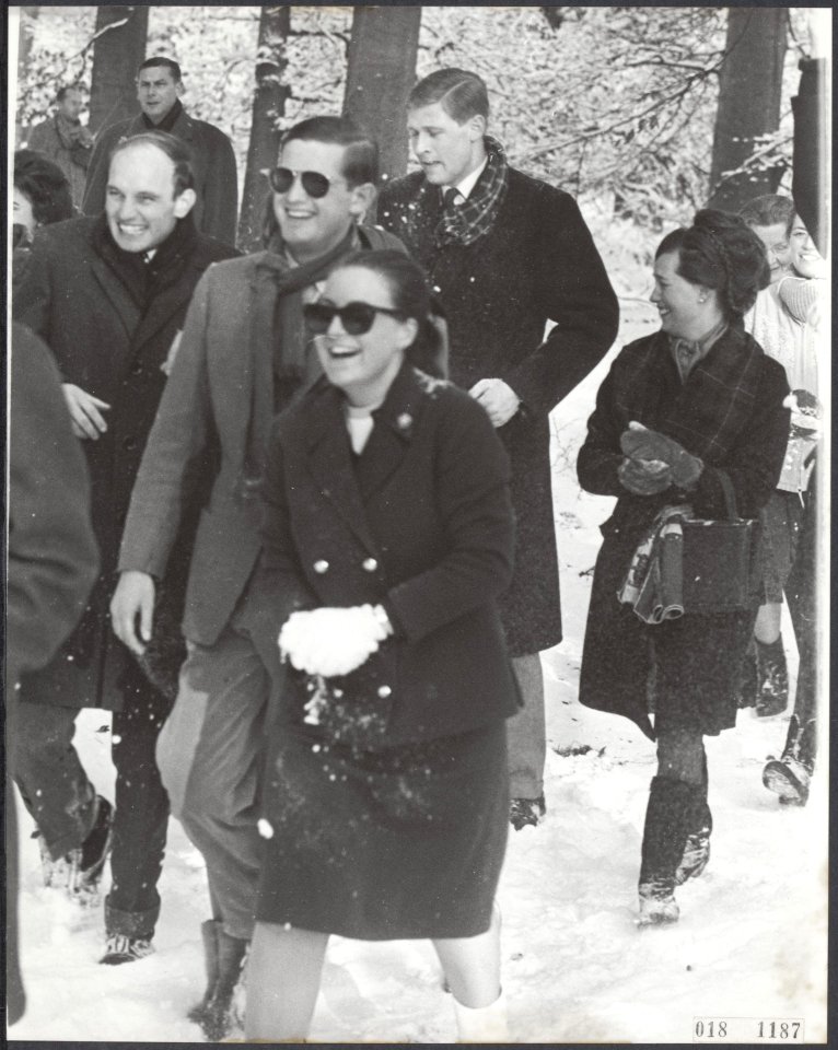 Koninklijk huis, prinsessen, sneeuw, bossen, Margriet, prinses, Bestanddeelnr 018-1187
