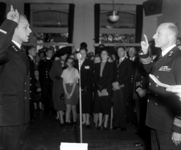 Koninklijk Instituut voor de Marine te Den Helder. Beediging officieren, Bestanddeelnr 904-1854