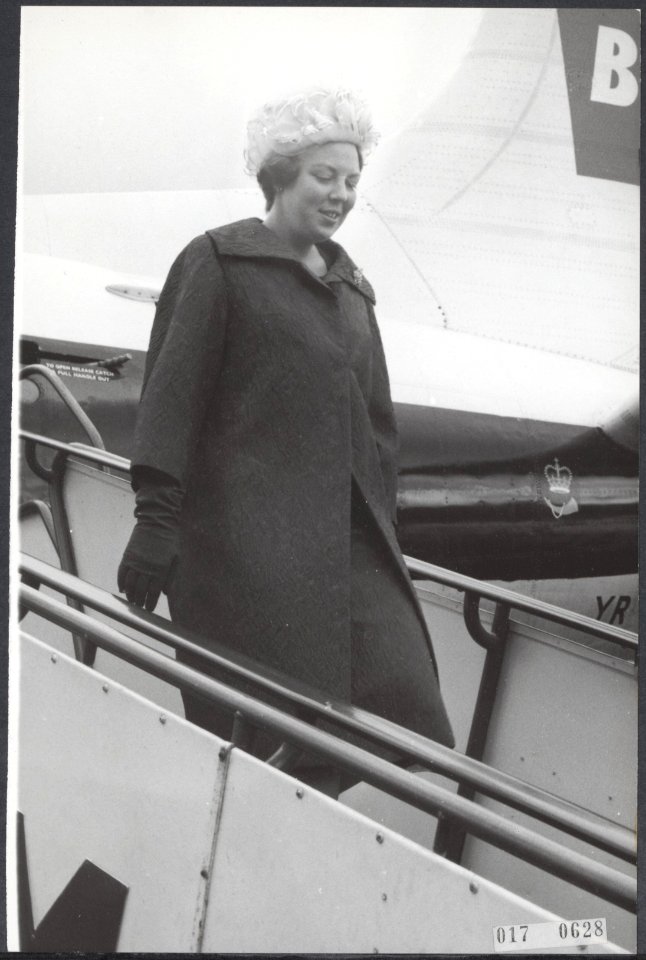 Koninklijk huis, prinsessen, vliegtuigen, Beatrix, prinses, Bestanddeelnr 017-0628