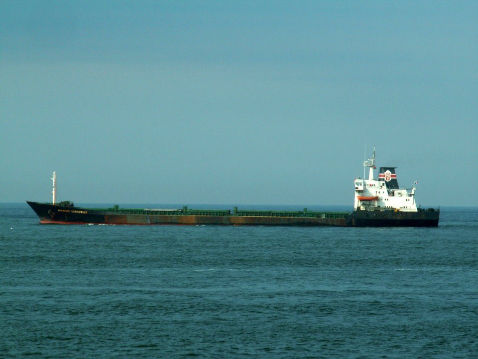 Kopalnia Sosnowiec - IMO 7349883 15Jul05 leaving Port of Rotterdam, Holland 15-Jul-2005
