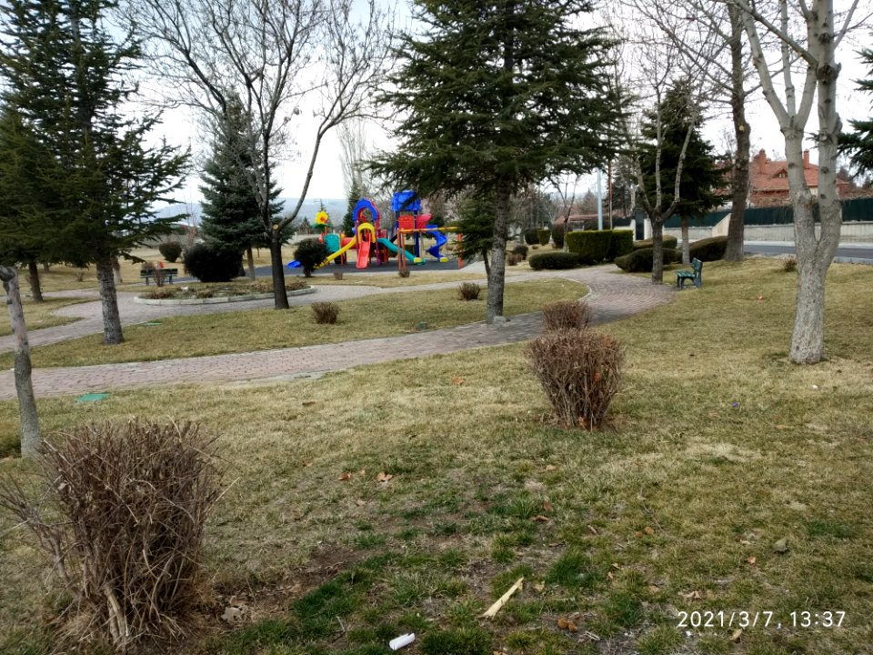 Konya'da bir park 1f
