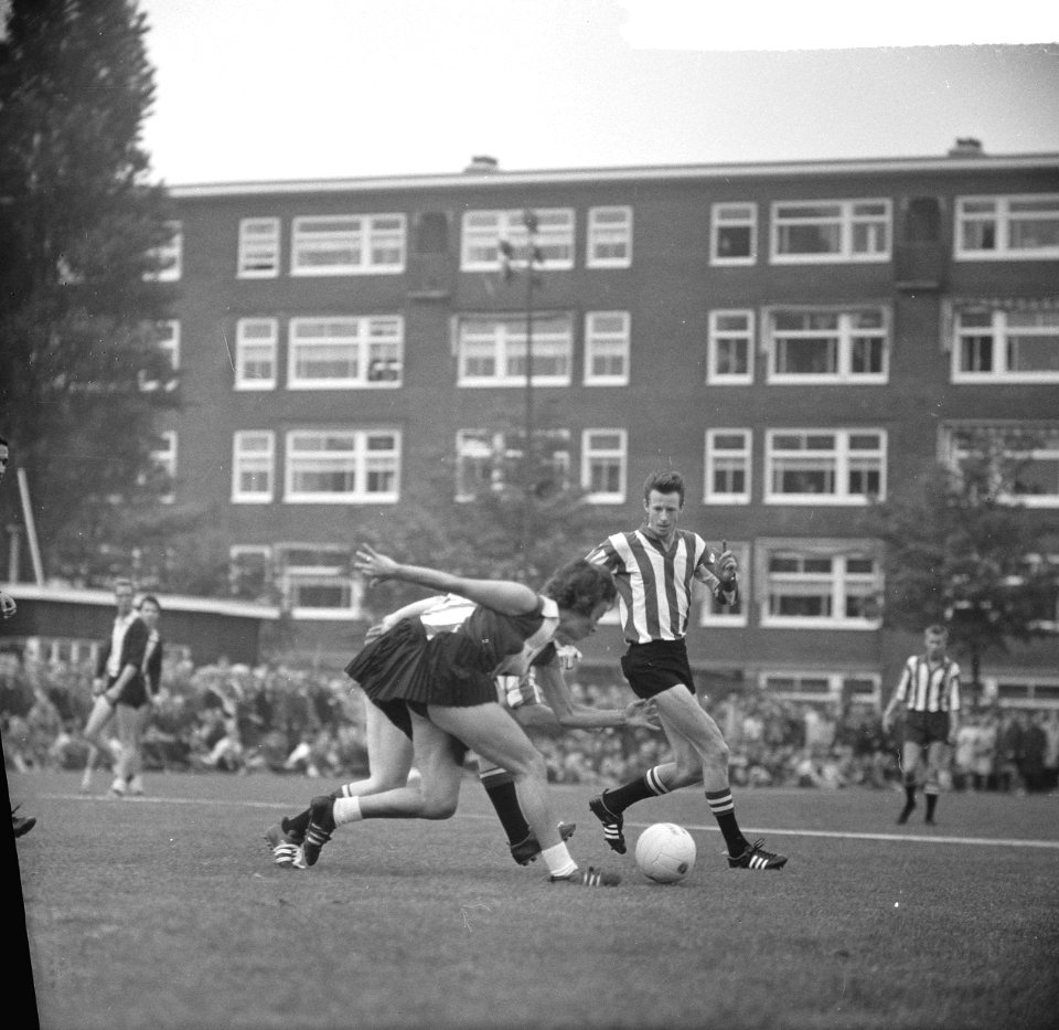 Korfbal Luto tegen Rhoda, spelmoment, Bestanddeelnr 917-8581