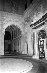 Koninklijk Paleis op de Dam na de restauratie. Zijgang die uitkomt op de Burgerz, Bestanddeelnr 921-2842