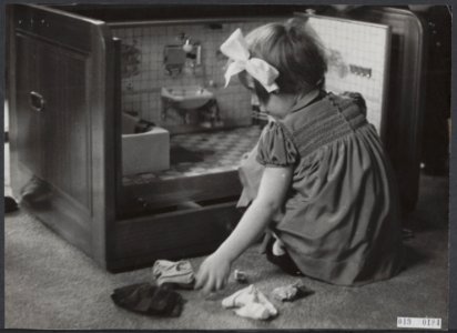 Koninklijk huis, prinsessen, speelgoed, Christina, prinses, Bestanddeelnr 019-0184