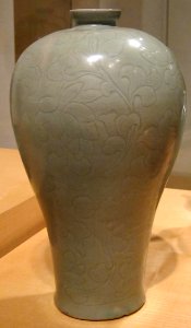 Korean plum blossom vase, Koryo dynasty, early 12th century, stoneware with celadon glaze, HAA