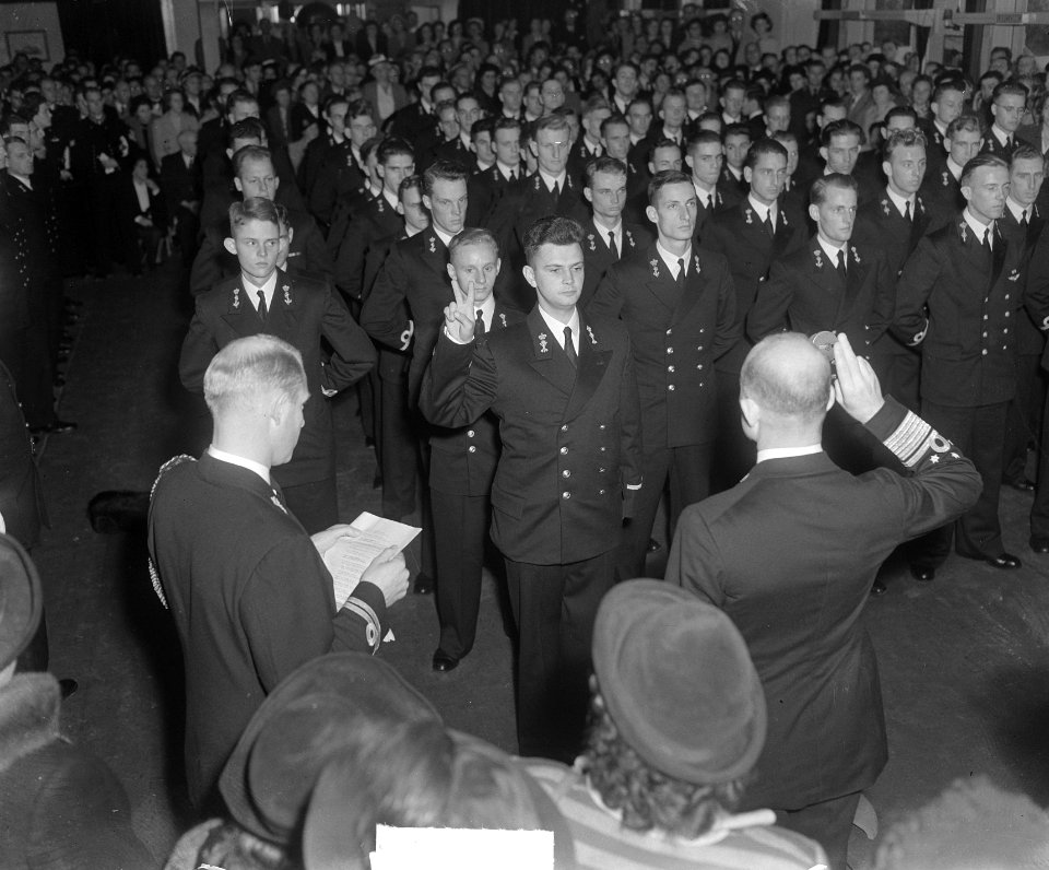 Koninklijk Instituut voor de Marine te Den Helder. Beediging officieren, Bestanddeelnr 904-1852