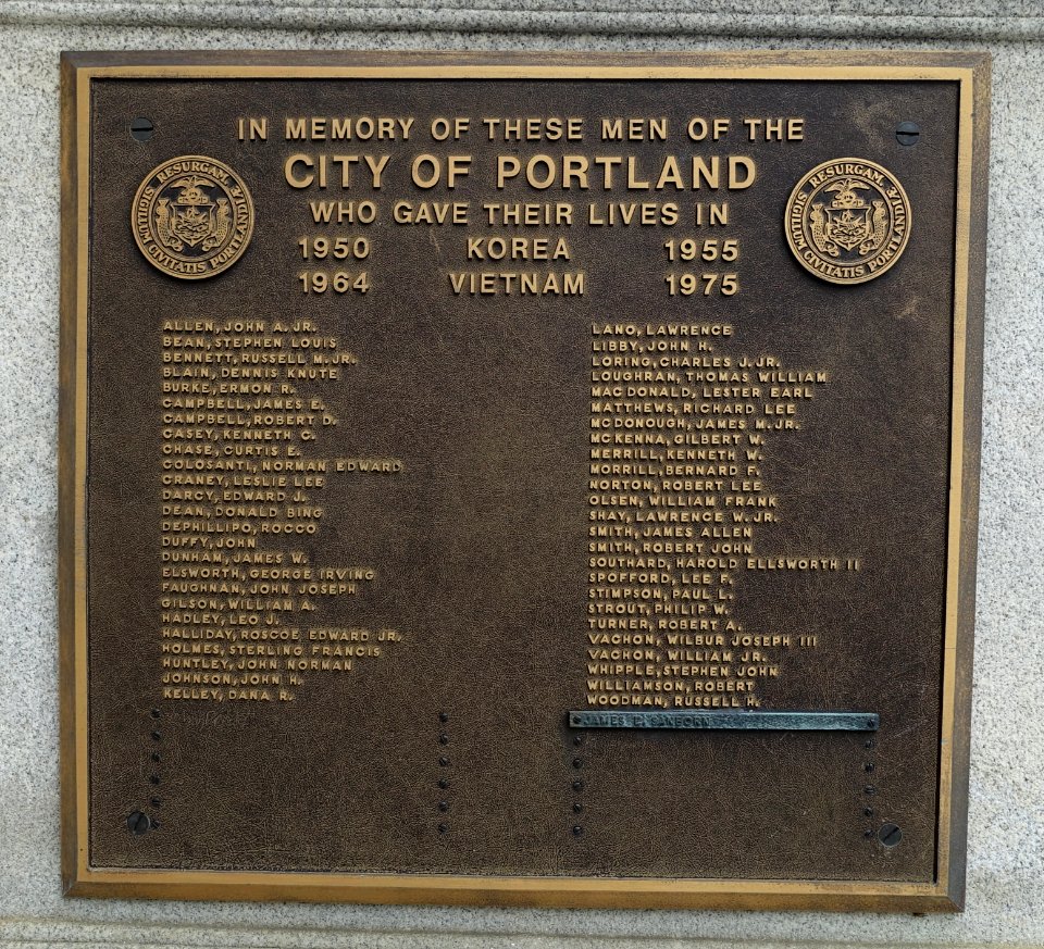 Korean War and Vietnam War Memorial plaque - Portland, Maine - DSC03887