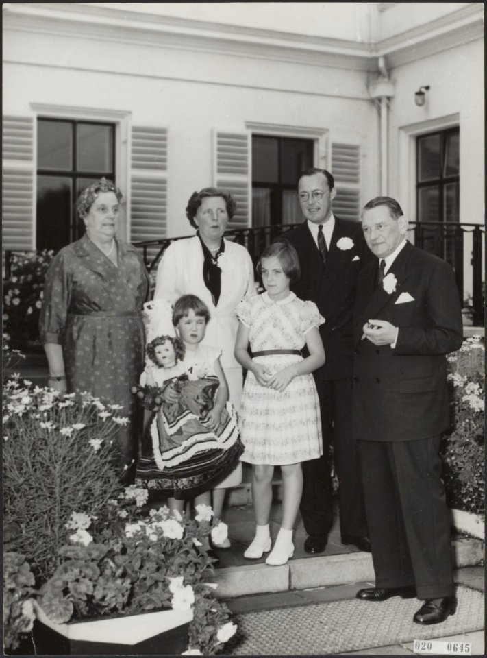 Koninklijk huis, staatsbezoeken, koninginnen, prinsen, presidenten, Bernhard, pr, Bestanddeelnr 020-0645