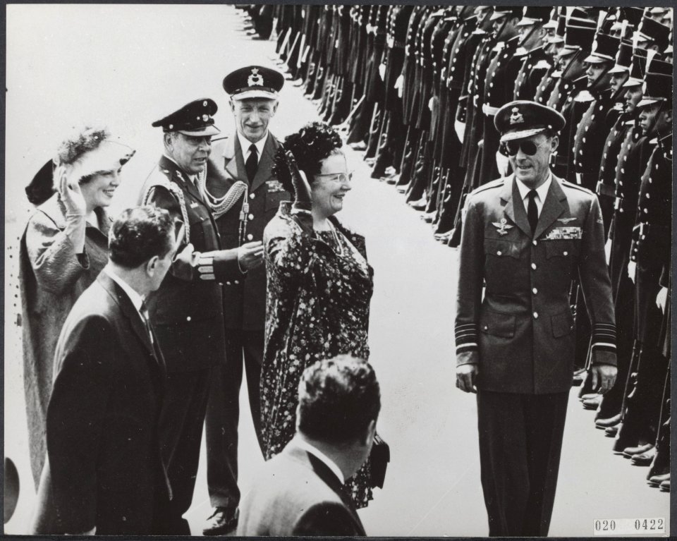 Koninklijk huis, staatsbezoeken, prinsen, koninginnen, presidenten, erewachten, , Bestanddeelnr 020-0422