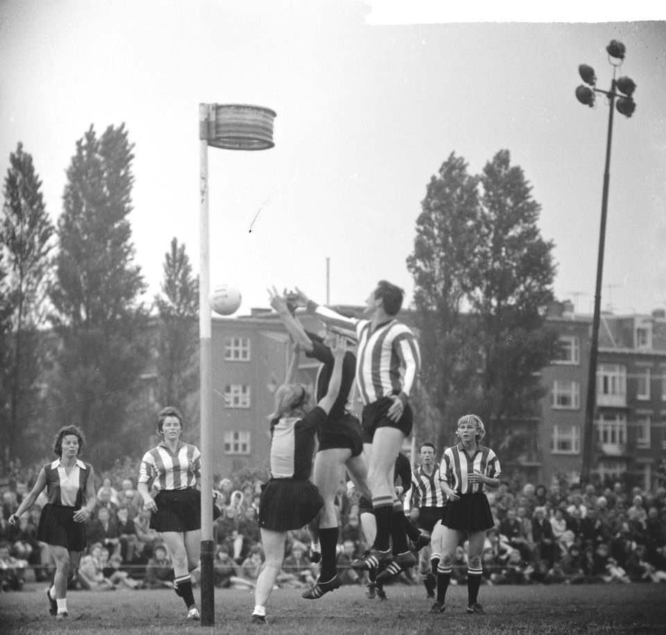 Korfbal Luto tegen Rhoda, spelmoment, Bestanddeelnr 917-8580