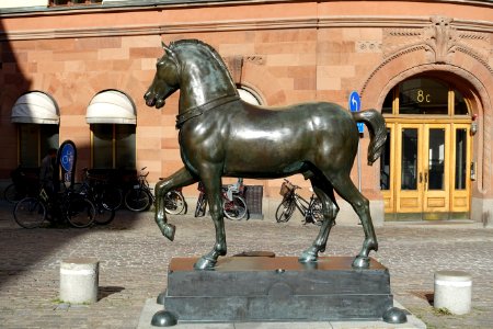 Konstantinopel-Hästen by Sivert Lindblom, erected 1989 - Stockholm, Sweden - DSC00736