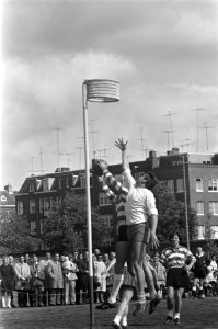 Korfbal Blauw-Wit kampioen. Spelmomenten, Bestanddeelnr 921-3468