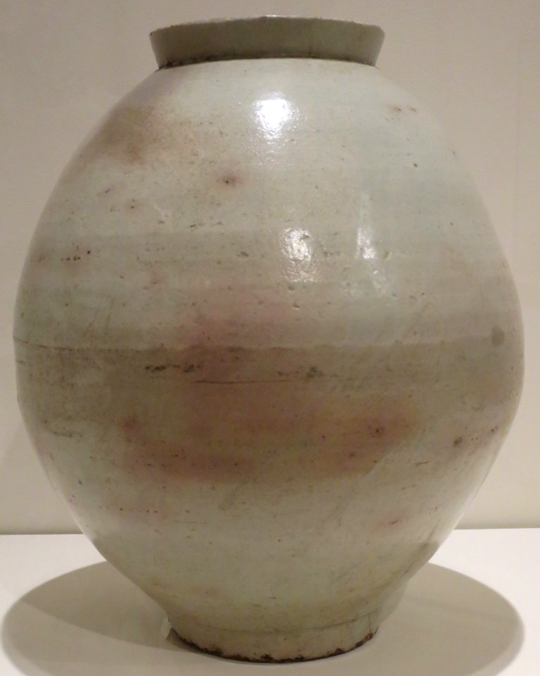 Korean jar, 19th century, porcelain, Honolulu Museum of Art 7641.1