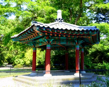 Korean Hexagonal Pavilion - VanDusen Botanical Garden - Vancouver, BC - DSC06824