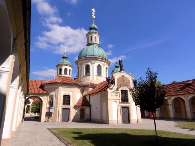 Kostel Panny Marie Vítězné (Bílá Hora) II