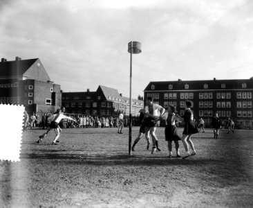 Korfbal Rhoda tegen SVK hoogste afdeling 5-2, Bestanddeelnr 907-3878