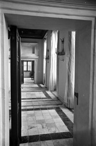 Koninklijk Paleis op de Dam na de restauratie. Doorkijkje van een der vele gange, Bestanddeelnr 921-2839