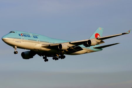 KoreanAir B747-400 fukuoka 20050213170014