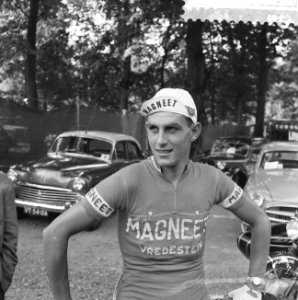 Koppen van Nederlandse renners, die deelnemen aan de Tour de France , Piet De Jo, Bestanddeelnr 910-4601