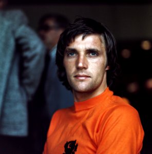 Koppen Nederlandse voetballers Ruud Krol, Bestanddeelnr 254-9527