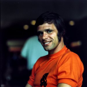 Koppen Nederlandse voetballers nr. 1 Theo de Jong , nr. 2 Jan Jongbloed, Bestanddeelnr 254-9537