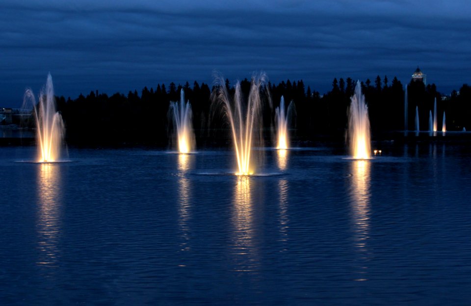 Koskikeskus Fountains Oulu 20120912