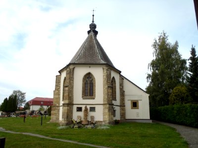 Kostel sv. Martina, Dolní Újezd, presbytář