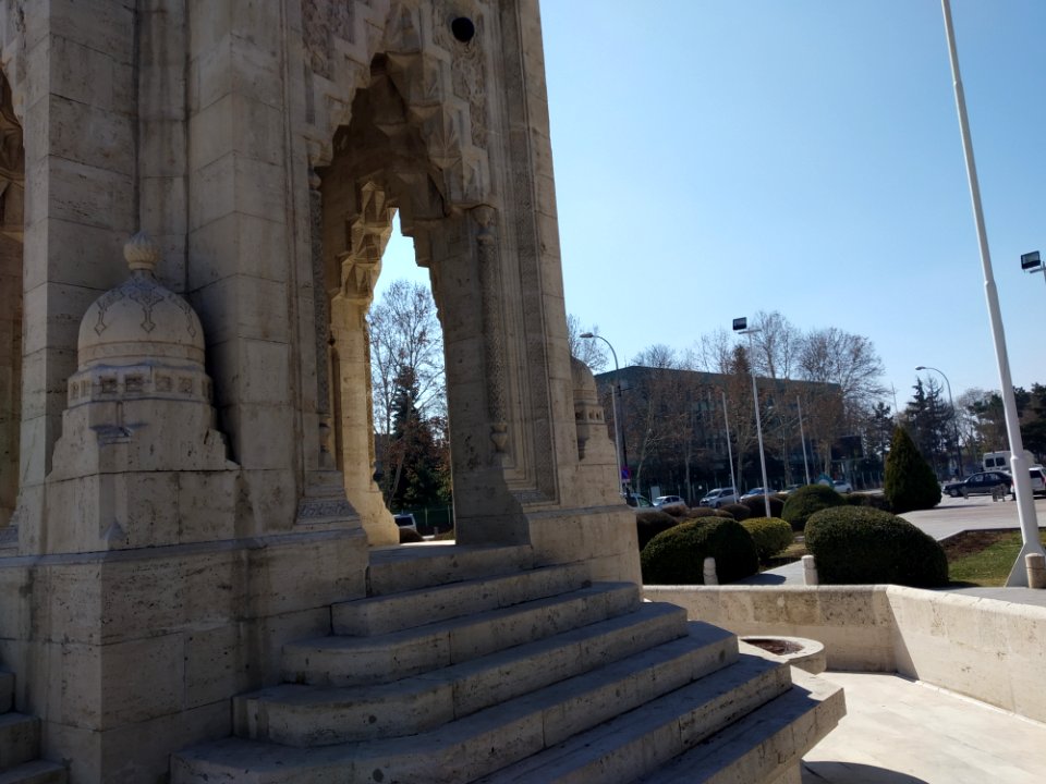 Konya atatürk anıtı 12
