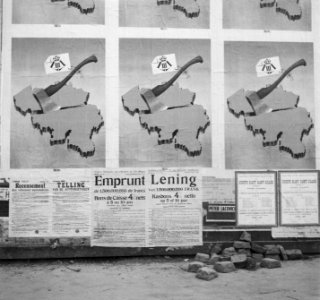 Koninklijk Paleis in Brussel, affiches Koningskwestie, Bestanddeelnr 903-8198