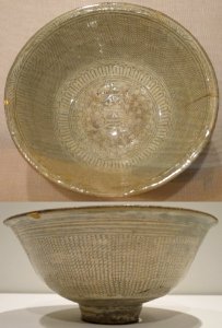 Korean bowl, 15th century, punch'ong glazed stoneware with white slip, Honolulu Academy of Arts photo