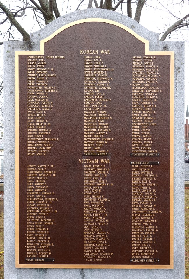 Korean and Vietnam War Memorial - Veteran's Memorial Park - Maynard, Massachusetts - DSC04895