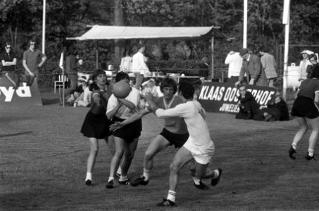 Korfbal 1973, Bestanddeelnr 926-4366