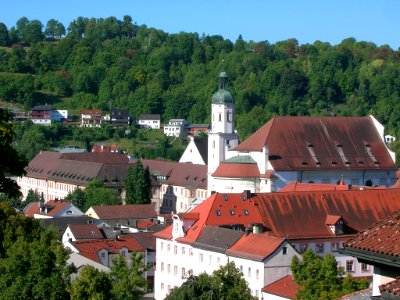 Kugelberg Eichstätt -Sicht auf Priesterseminar mit Schutzengel