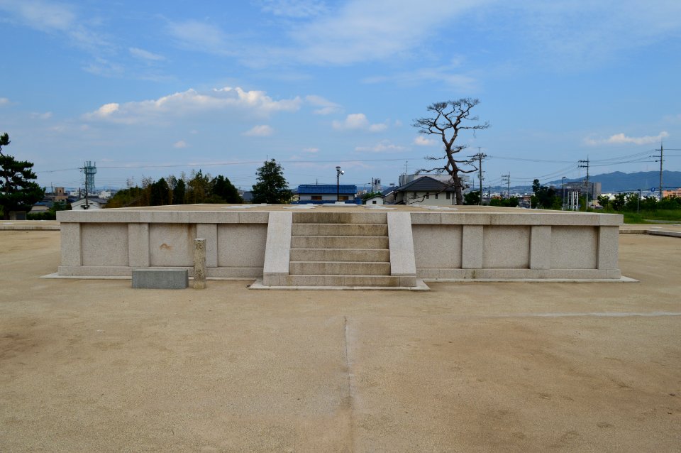 Kudara-ji (Hirakata), toutou