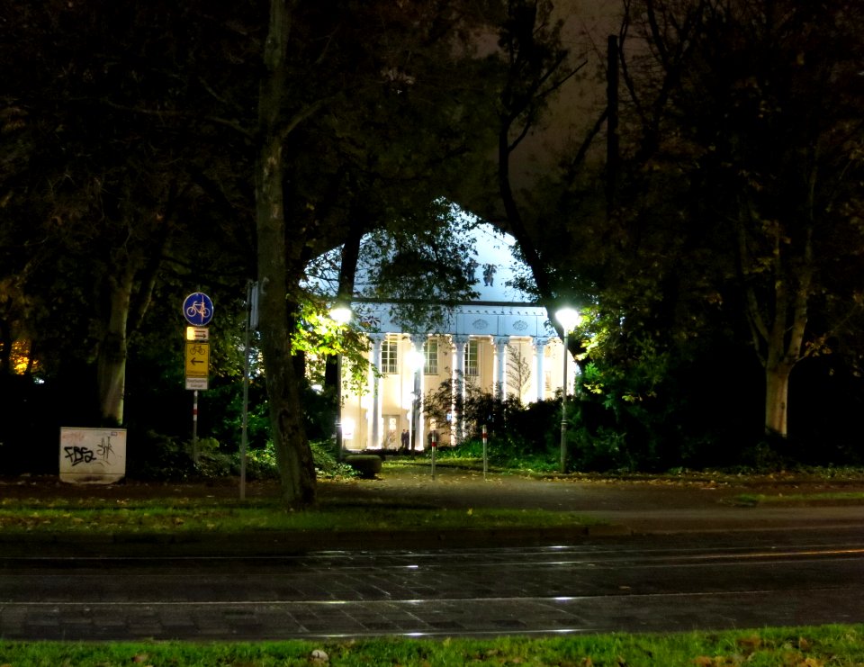 Konzerthaus Karlsruhe im Dunkel