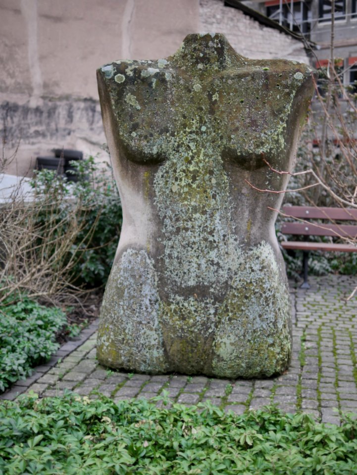 Konz Dicke Frau H1a