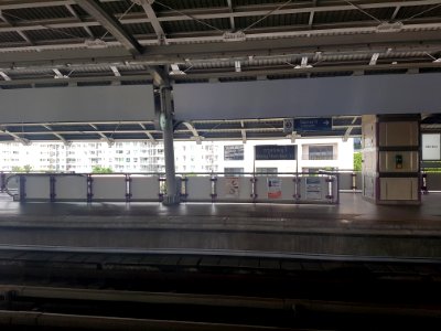 Krung Thon Buri BTS - 2017-05-05 (002)