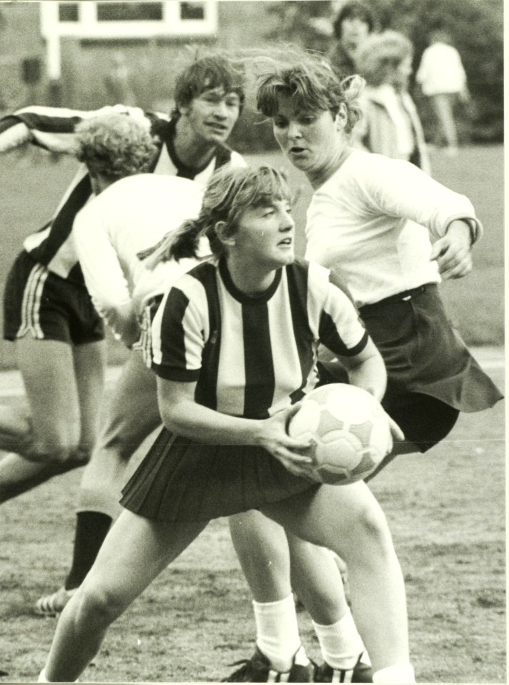Korfbal - Recreatie. NL-HlmNHA 5400465545