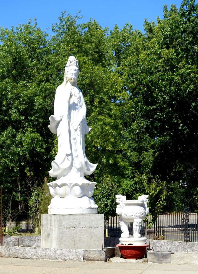 Kuanyin - Shaolin Meditation Temple - Springfield, Massachusetts - DSC02472