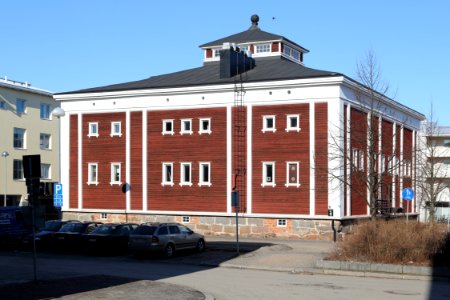 Kruunumakasiini Oulu 20170429