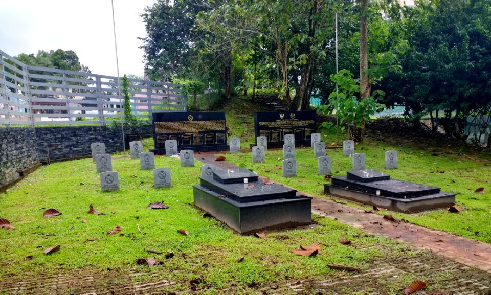 Kuching Heroes Cemetery 1